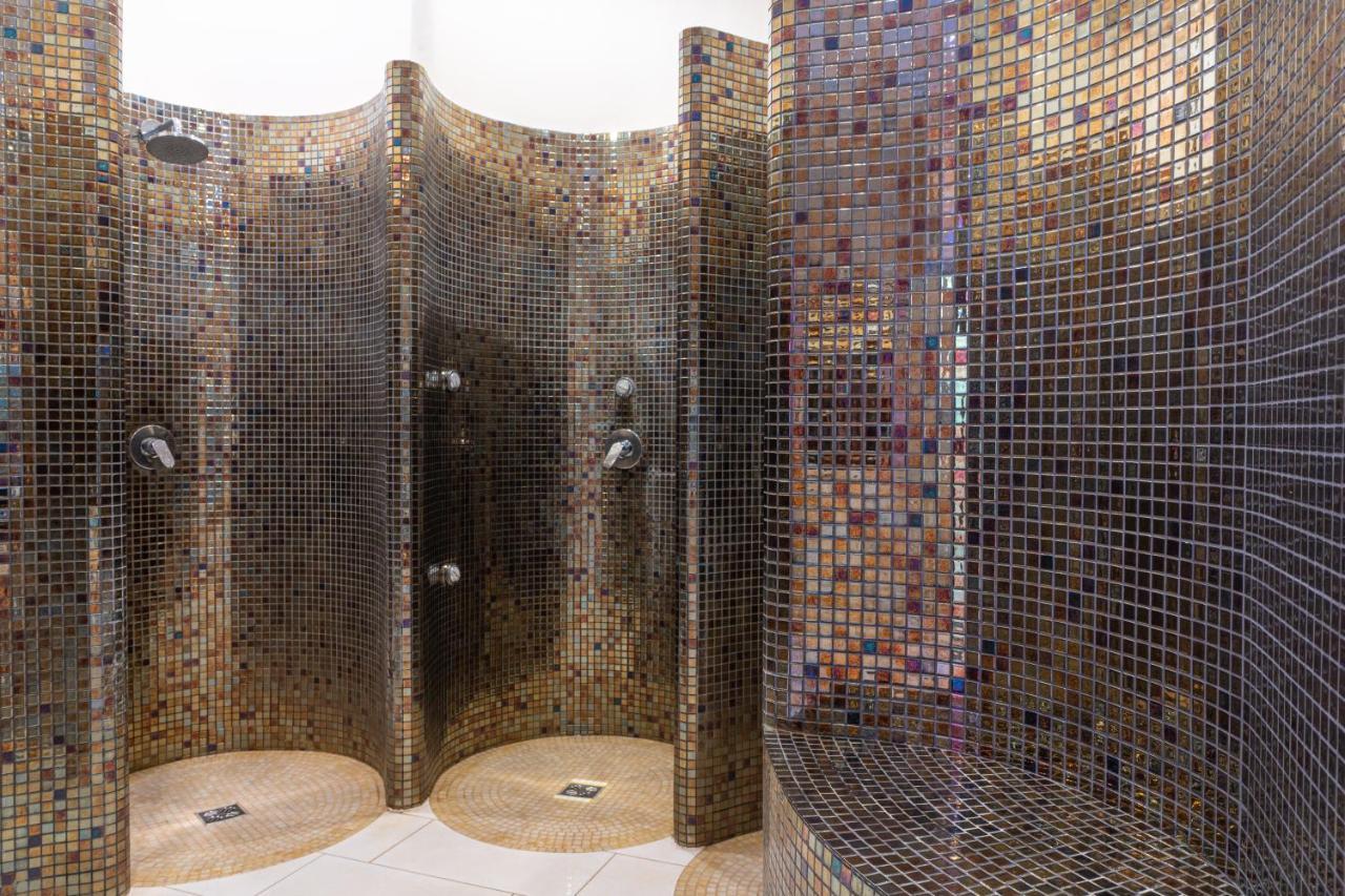 Vestina Wellness & Spa Hotel 미엥지즈드로예 외부 사진