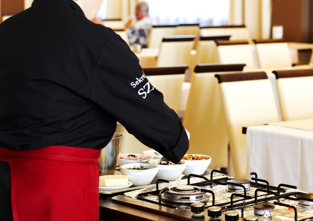 Vestina Wellness & Spa Hotel 미엥지즈드로예 외부 사진