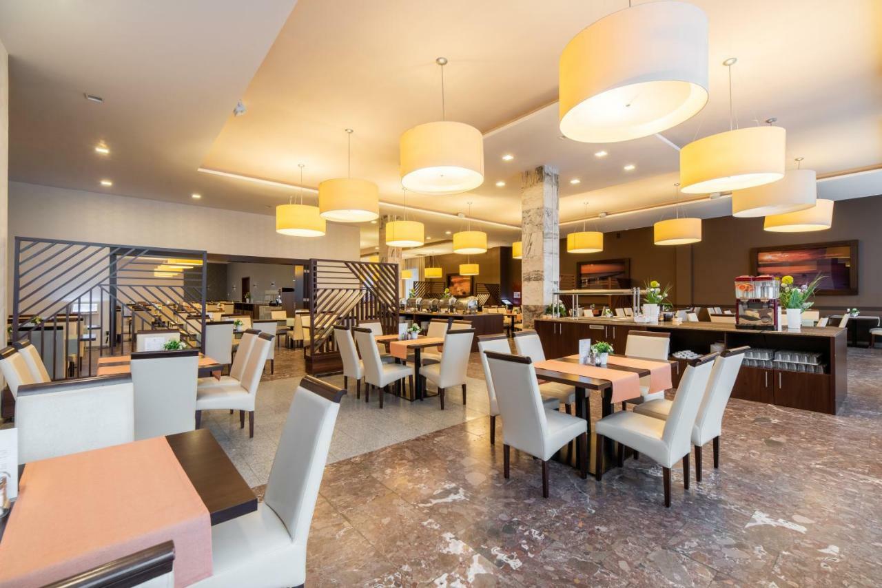 Vestina Wellness & Spa Hotel 미엥지즈드로예 외부 사진